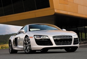 Audi r8, белая