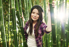miranda cosgrove, green