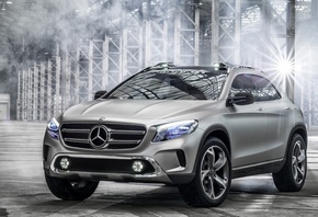 -, Mercedes-Benz, GLA