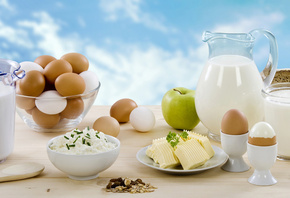 сыр, Молоко, орешки, яйца, творог, зелень, кувшин