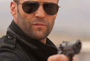 Jason statham, мужчина, очки, оружие, актер, пистолет