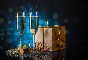 бокалы, шампанское, праздник, новый год, серпантин, блёстки, мишура, подаро ...