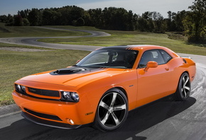 ����������, Dodge Challenger