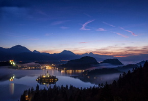 Словения, Бледское озеро, горы, озеро, остров, строения, огни, ночь, красот ...