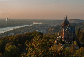 Германия, замок Драхенбург, красота, река, зелень, небо, город