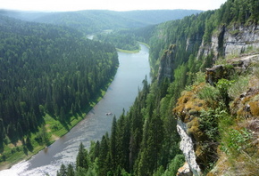 Россия, река Усьва, лес, деревья, скалы, красота