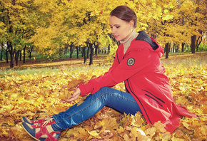осень, парк, девушка, сидит, настроение, деревья, куртка, руки, листья
