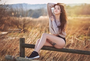 Mireya, Natural, Light, Sexy, Tattoo, Wind