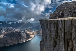Норвегия, горы, пасмурно, фьорд