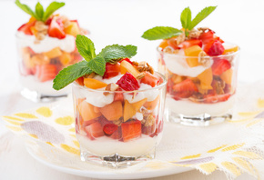 фруктовый салат, десерт, фрукты, ягоды, мята