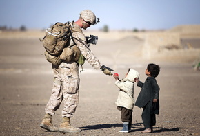 солдат, Afghanistan, дети