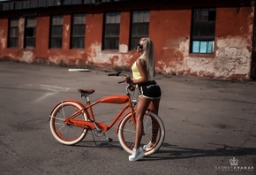 women, model, blonde, sneaker, sunglasses, brunette, t-shirt, bikes, short