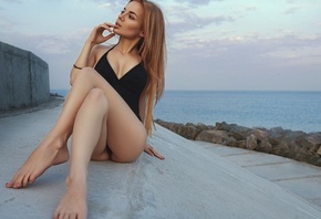women, sitting, ass, sea, blonde, one-piece, long hair, looking away, finger on lips, painted nails, sky