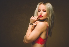 Alicja Sedzielewska, women, blonde, portrait, red bras, red lipstick, simpl ...