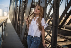 Carolina Camacho, women, blonde, pants, jeans, shirt, depth of field, portrait