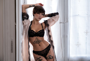 Giorgia Soleri, women, tanned, black lingerie, tattoos, belly, hips, short hair, pierced navel