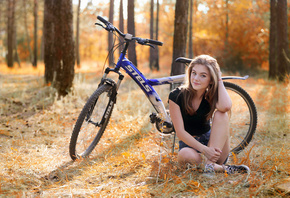 women, sitting, women outdoors, bicycle, sneakers, trees, forest, smiling, blonde, jean shorts