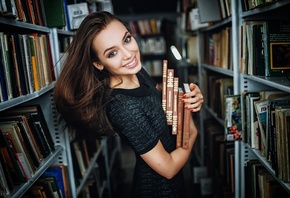 women, Evgeny Freyer, smiling, books, portrait
