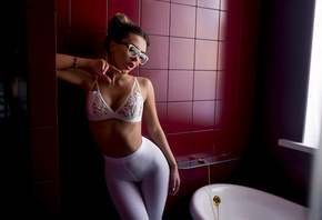 Darina Markina, blonde, white bra, portrait, the gap, bathtub, glasses, bel ...