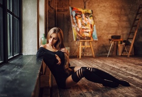 women, sitting, portrait, on the floor, Evgeny Freyer, black clothing, window, looking away