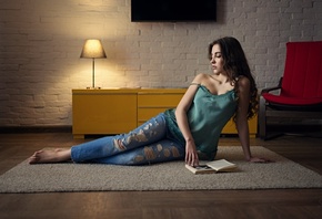 women, Sergey Fat, on the floor, torn jeans, portrait