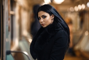 Viktoria Efremycheva, women, portrait, depth of field, black hair, metro
