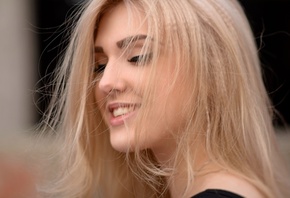 Olia Gedz, women, blonde, face, portrait, smiling, eyeliner, depth of field, hair in face