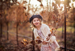 Sergey Bidun, ребёнок, девочка, природа, осень, ветка, листья, платье, курт ...