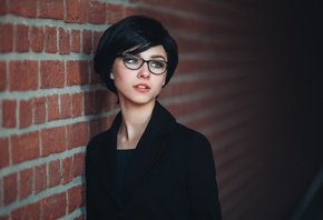 women, portrait, wall, bricks, glasses, looking away