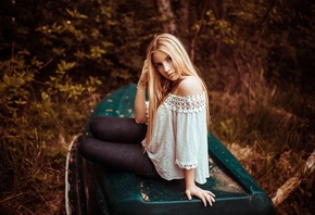 women, boat, blonde, portrait, sitting