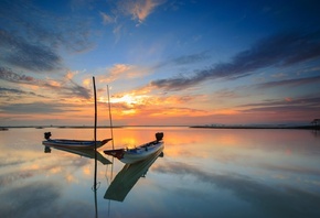 море, закат, лодки, вьетнам
