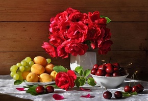 стена, доски, стол, ваза, цветы, розы, тарелка, миска, фрукты, ягоды, череш ...