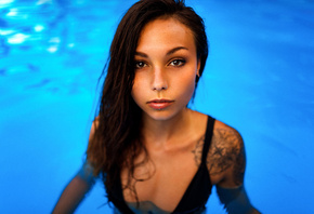 women, Miro Hofmann, tattoo, portrait, swimming pool, nose rings, pierced lip