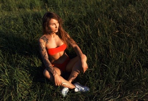 women, tanned, women outdoors, legs crossed, tattoo, sneakers, sitting, looking away, red bikinis, belly, choker