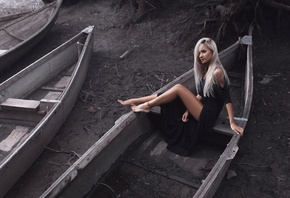 women, blonde, sitting, black dress, boat, women outdoors, tanned