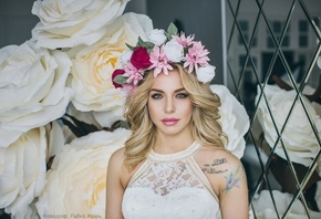 women, blonde, portrait, tattoo, flowers