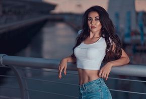 women, portrait, belly, depth of field, painted nails, tanned