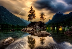 природа, озеро, горы, камни, закат, гроза, молния