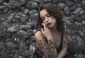 women, portrait, closed eyes, women outdoors, red nails, tattoo