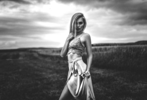 women, Miro Hofmann, women outdoors, skirt, portrait, monochrome