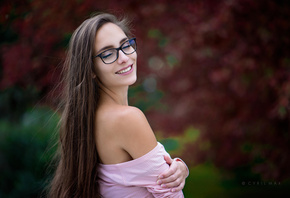 women, smiling, closed eyes, long hair, depth of field, women outdoors, portrait, women with glasses