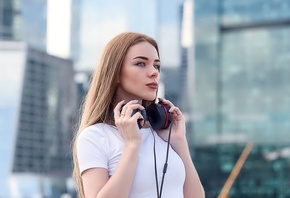 women, building, blonde, portrait, headphones, looking away, depth of field