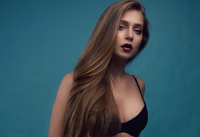 women, black bras, red lipstick, blonde, portrait, blue eyes, simple background, brunette