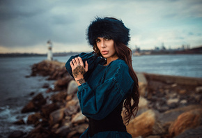 women, portrait, lighthouse, women outdoors, depth of field, sea, tattoo, denim