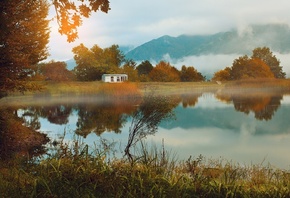 небо, горы, дымка, деревья, домик, озеро, отражение, Tiko Aramyan