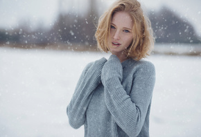 women, blonde, blue eyes, snow, portrait, depth of field, women outdoors