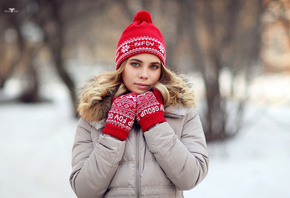 women, sweater, snow, gloves, blue eyes, depth of field, women outdoors, blonde