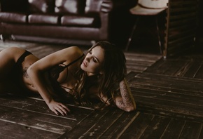 women, tanned, tattoo, belly, pierced navel, couch, wooden surface, on the  ...