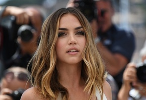 Ana De Armas, , 