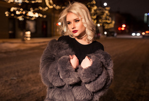 women, blonde, fur, bokeh, portrait, street, looking away, women outdoors, red lipstick